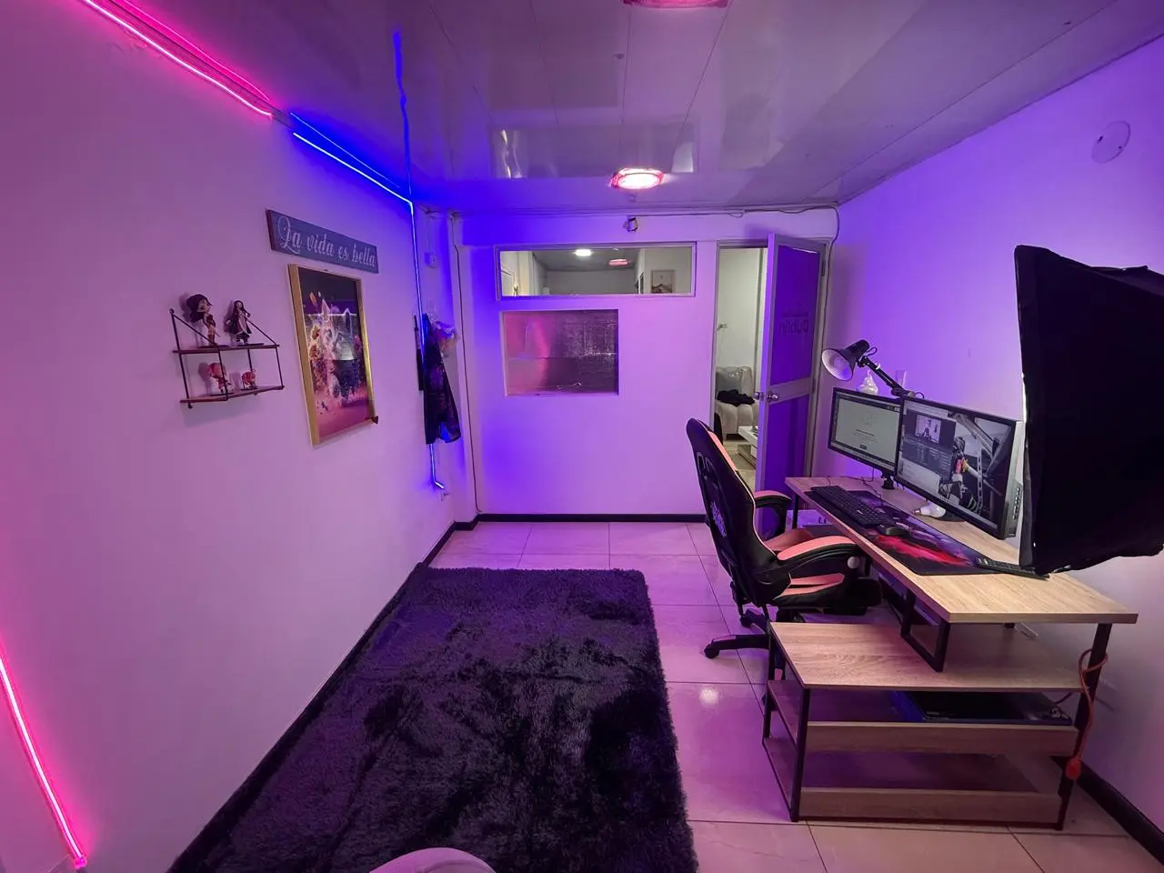Purple Room de Kittyx Studios